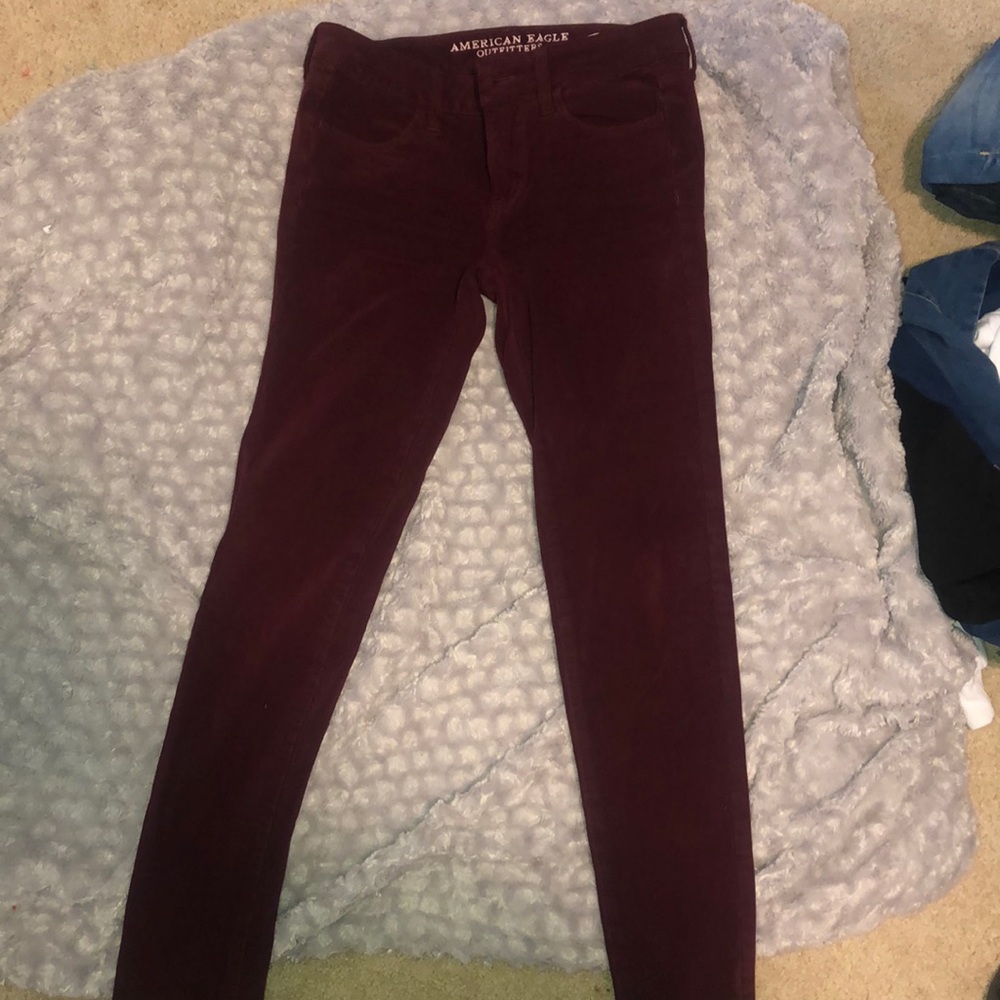 maroon american eagle jeans